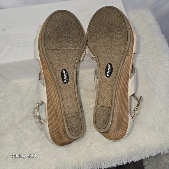 DR SCHOOL'S BAILEY FAUX LEATHER WEDGE SANDALS OYSTER SIZE 9 - Picture 11 of 14